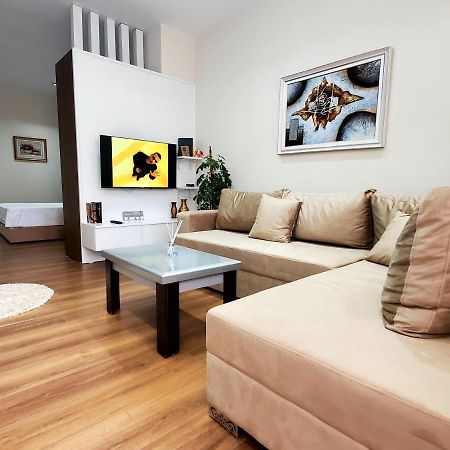 Armando'S House Durres Apartment ภายนอก รูปภาพ