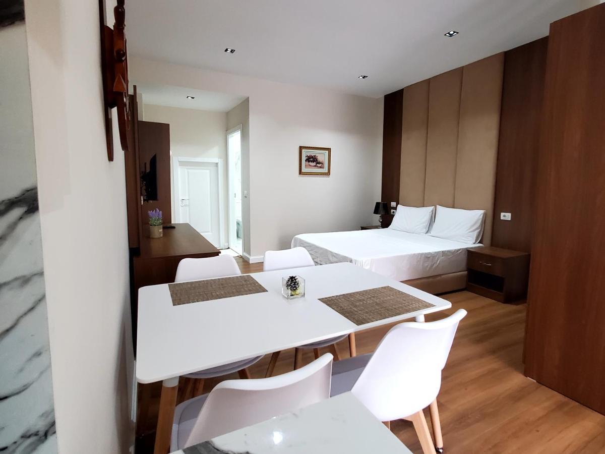 Armando'S House Durres Apartment ภายนอก รูปภาพ