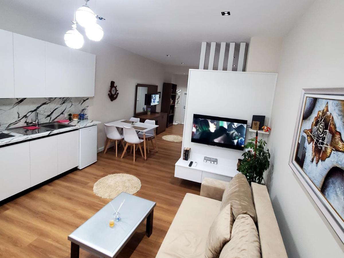 Armando'S House Durres Apartment ภายนอก รูปภาพ